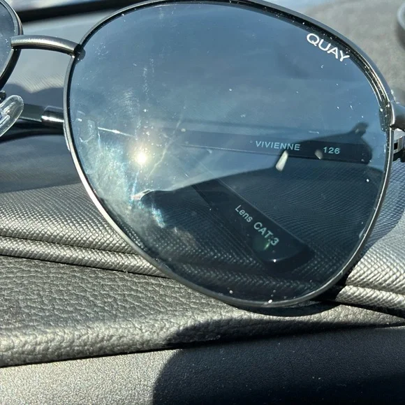 QUAY AUSTRALIA "Vivienne" Aviator Sunglasses (black/smoke)  Men’s frames only - Picture 2 of 12